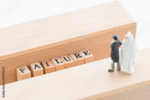 Wallpaper Mural 人生の落とし穴 Torontodigital.ca