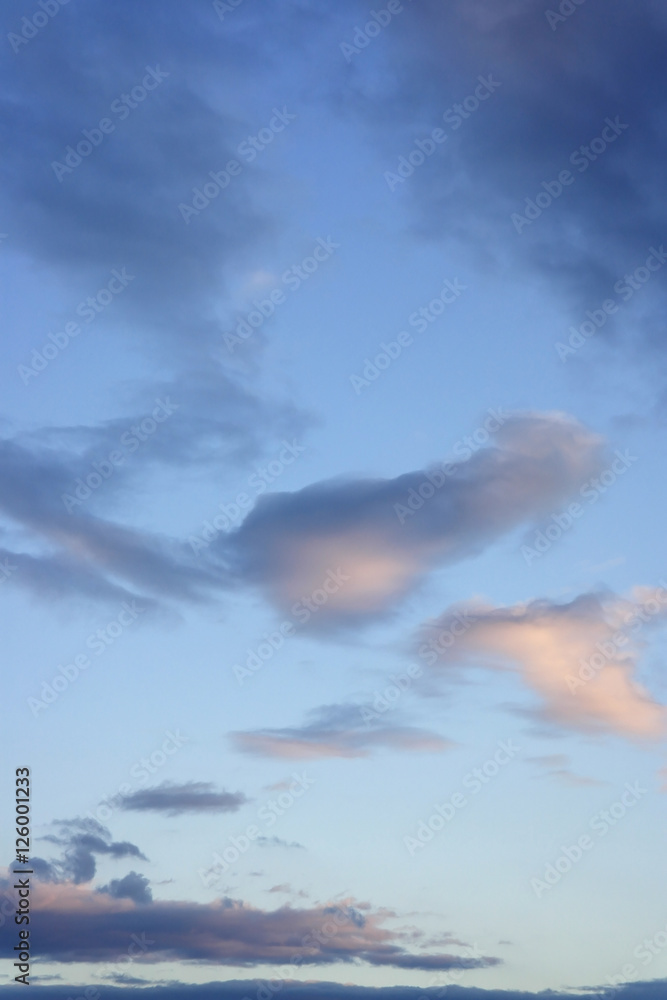 Obraz premium Beautiful evening sky