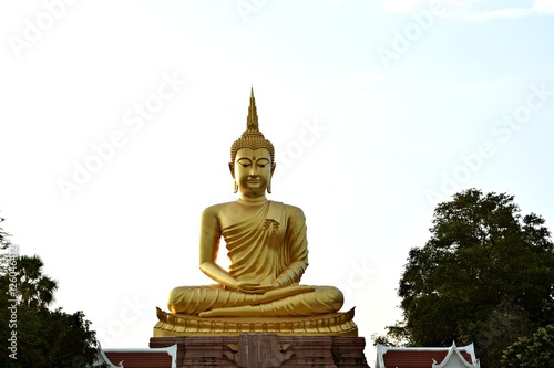 Golden Buddha stands for Buddhist worship . As anchor mind