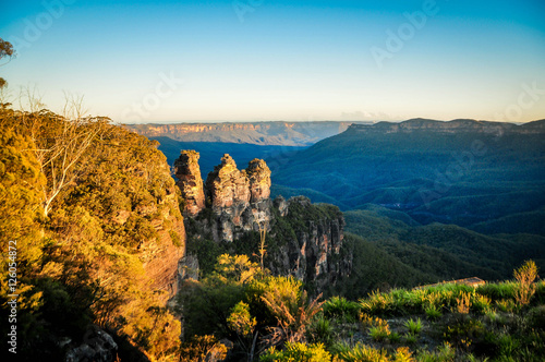 Three Sisters - blue mountain