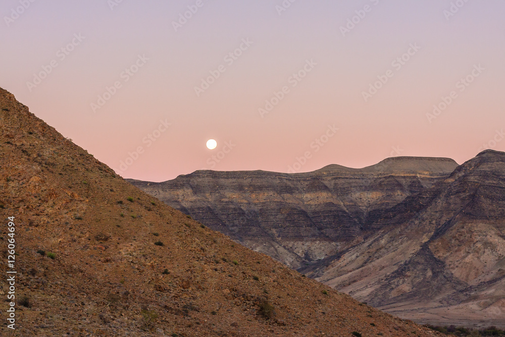 Mond geht auf über der Naukluft, Namib-Naukluft-Park