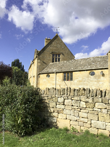 broadway village cotswolds photo