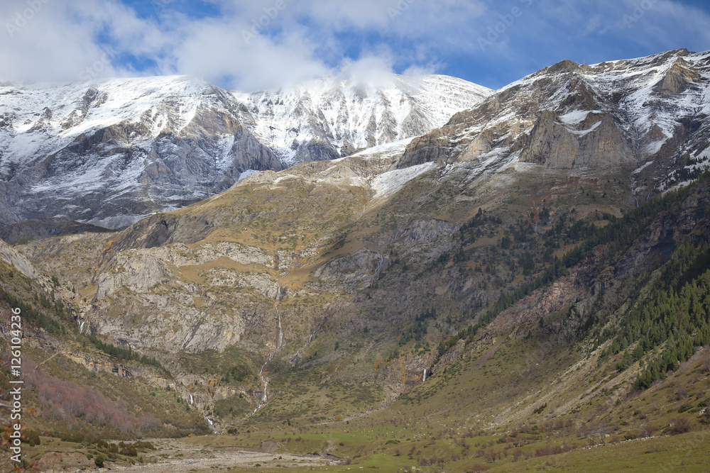 CIrco glaciar de La Larri. Parque Nacional de Ordesa y Monte Perdido.