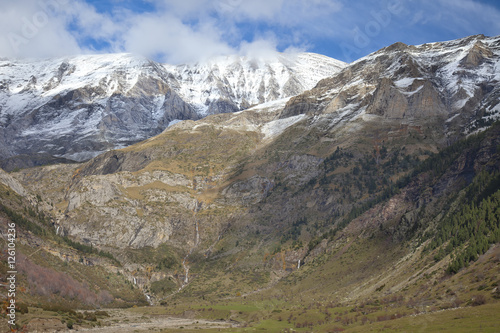 CIrco glaciar de La Larri. Parque Nacional de Ordesa y Monte Perdido. © Ana Tramont