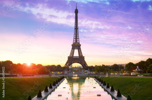 Paris, Sunrise on Eiffel Tower