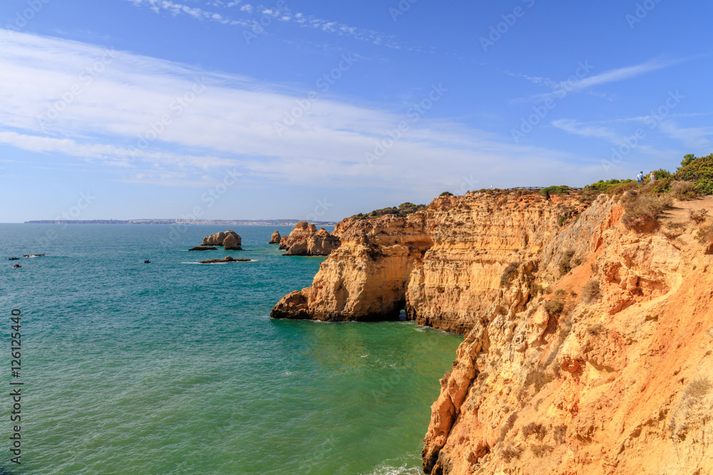 Vista da costa de Portimão Algarve 