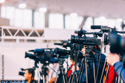 TV cameras in a raw. TV cameras in a raw recording epress conference