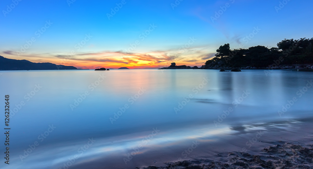 Fototapeta premium Landscape sunrise on Hon Chong cape, Nha Trang, Vietnam