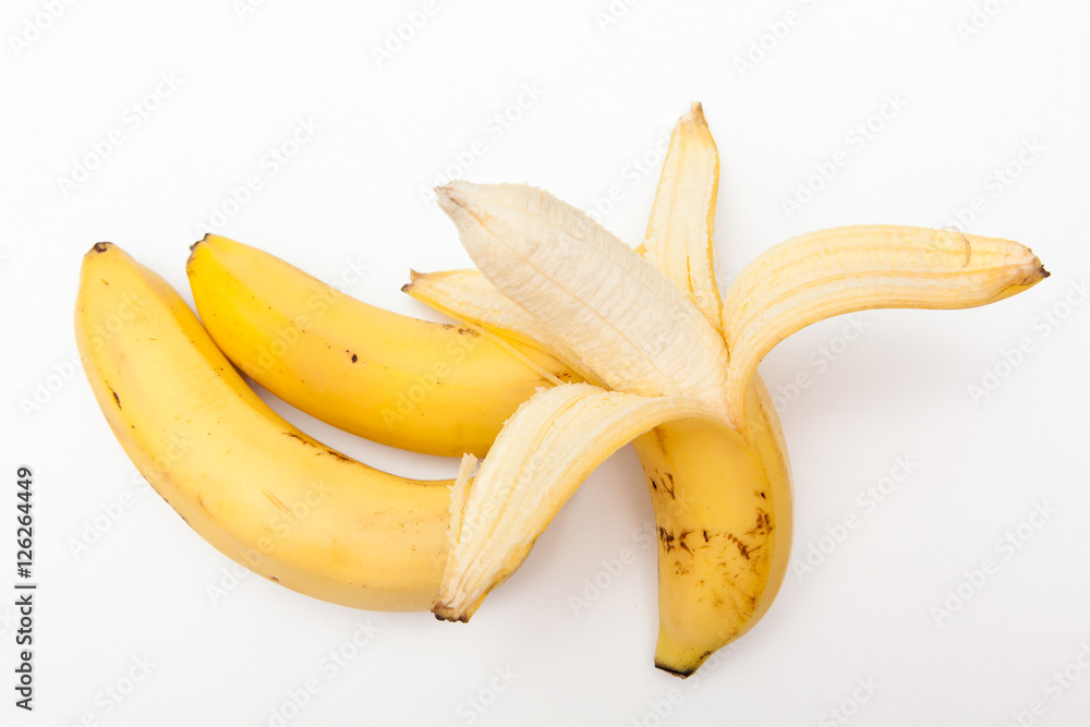 ripe and fresh bananas on white backgrounds ripe and fresh bananas on white backgrounds