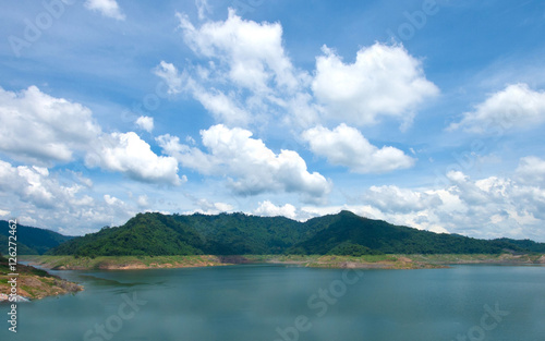 Khun Dan Prakarnchon Dam