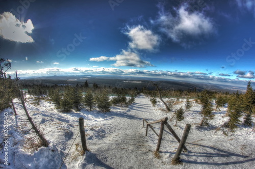 winterlicher Blick vom Fichtelberg © AlexxArts
