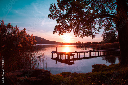 Coucher de soleil sur le lac d'Annecy © L.Bouvier