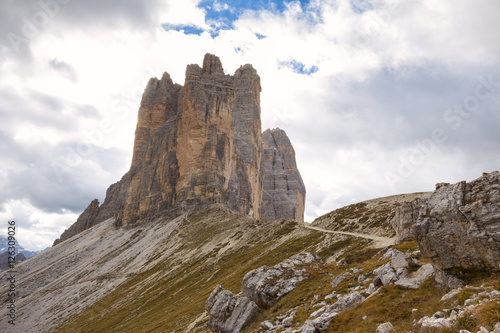 Tre Cime di Lavaredo " Drei Zinnen " in Dolomite Alps