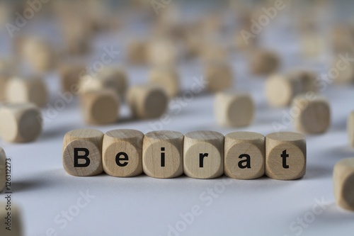 Beirat - Holzwürfel mit Buchstaben