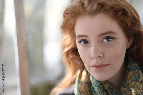 Obraz na płótnie Red Haired Woman in Blue and Gold Scarf w salonie