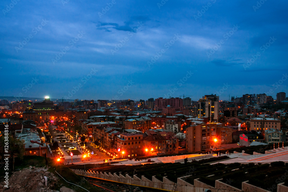 Obraz premium Evening in Yerevan, Armenia from Cascade