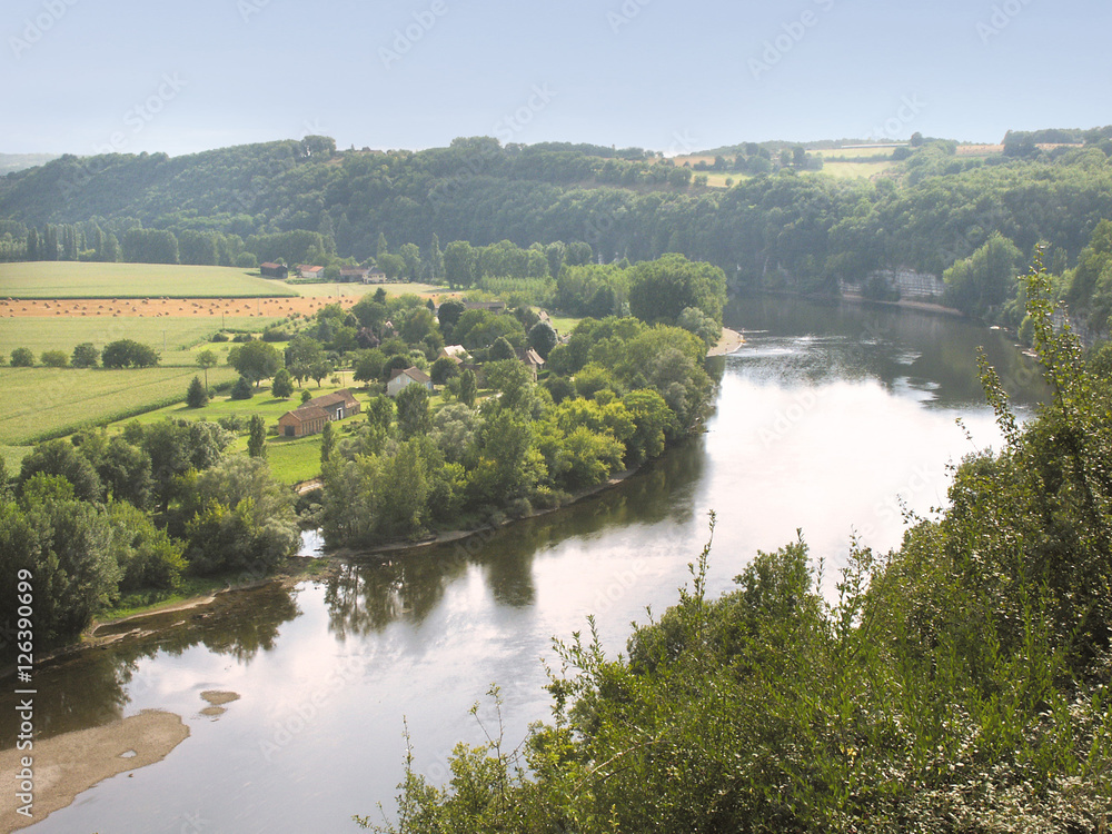 Fototapeta premium river dordogne france