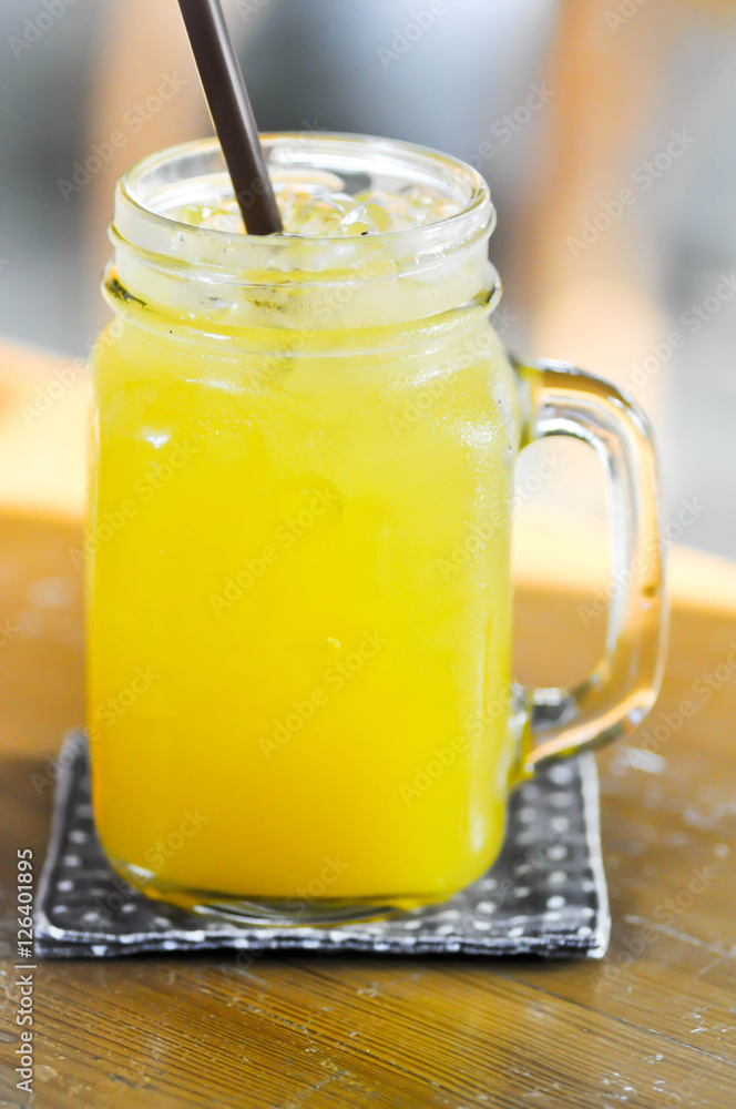 orange juice or passion fruit juice orange juice or passion fruit juice