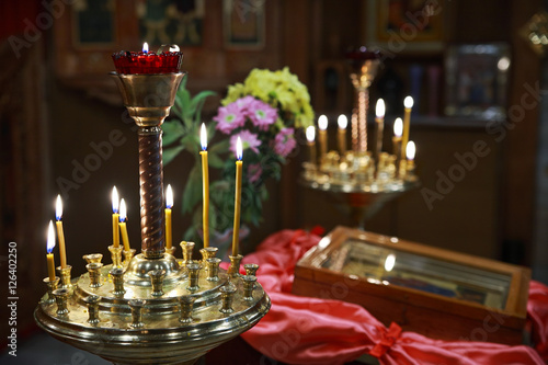Bild auf Leinwand Candlestick in the Temple
