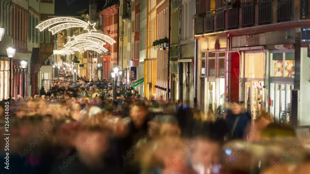 Timelapse Video: Shopping auf der Haupstraße in Heidelberg zu Weihnachtszeit Timelapse Video: Shopping auf der Haupstraße in Heidelberg zu Weihnachtszeit