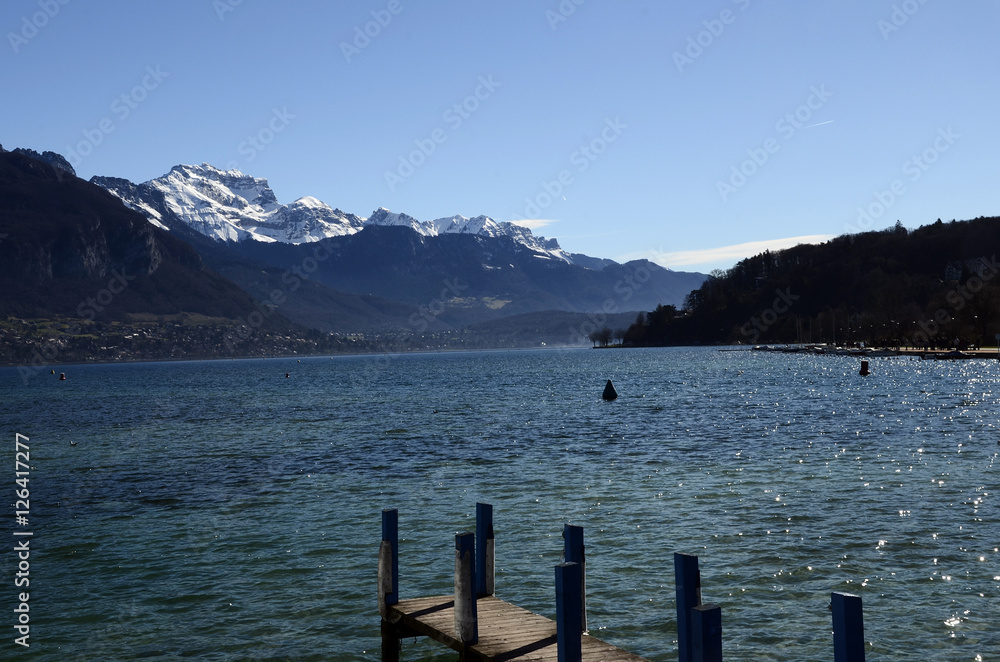 Annecy lake and mountains