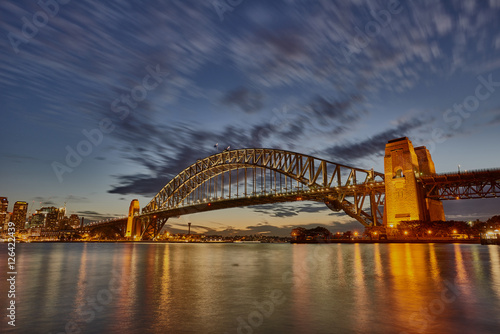 Fototapeta Naklejka Na Ścianę i Meble -  Sydney Harbour bridge sunset sky