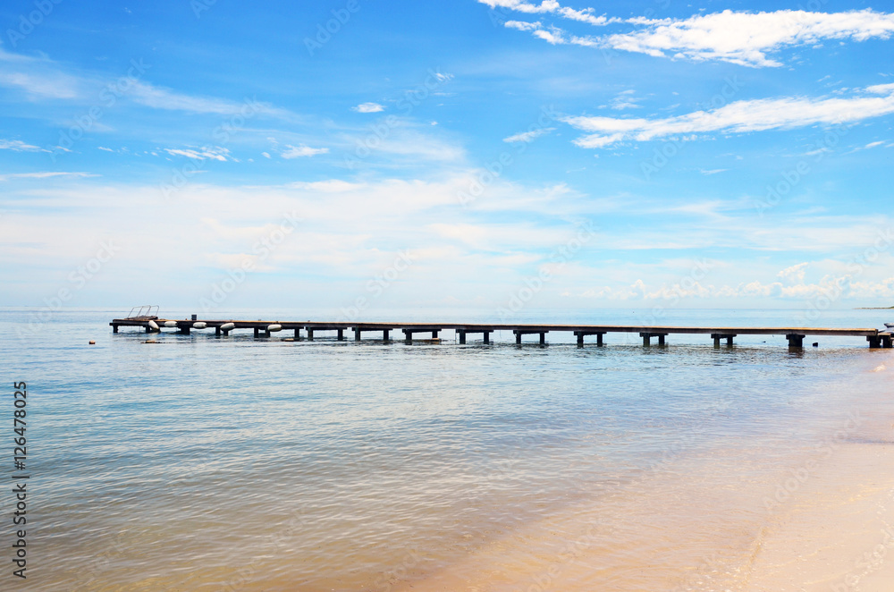 Fototapeta premium Muelle en Cancún, México 