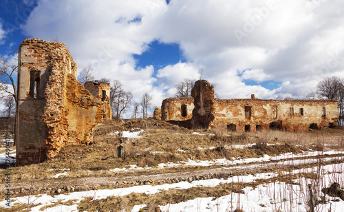 the ruins of an ancient fortress photo