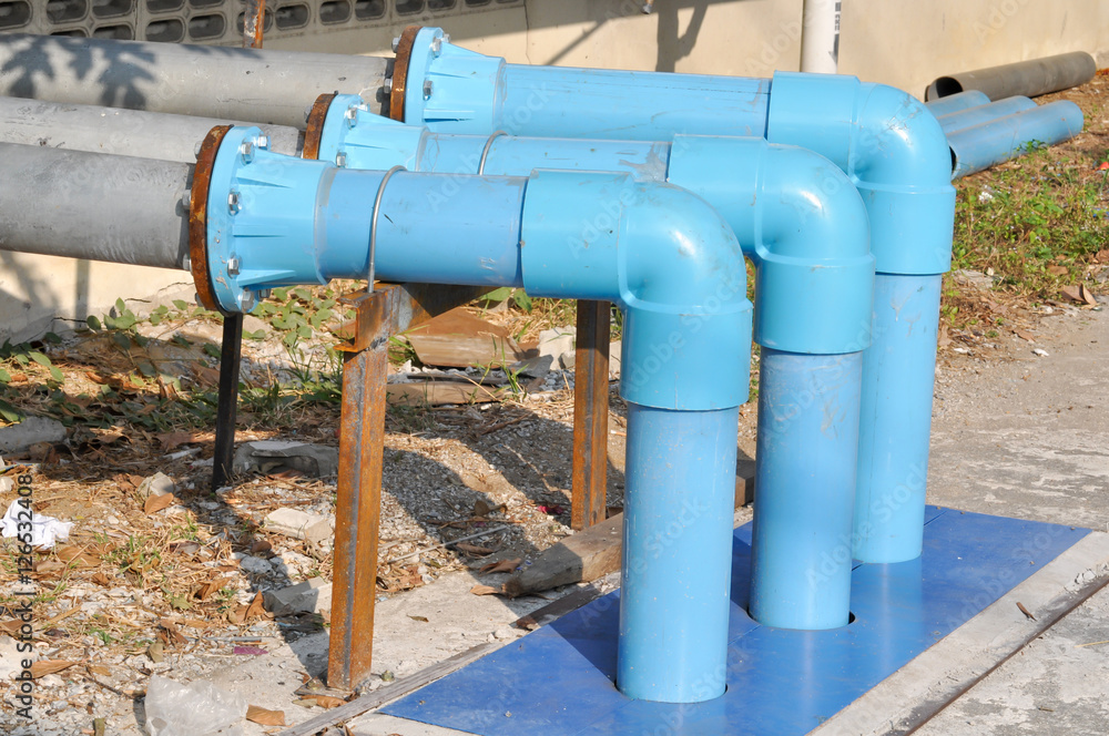 Connect with blue PVC pipes for water use Connect with blue PVC pipes for water use