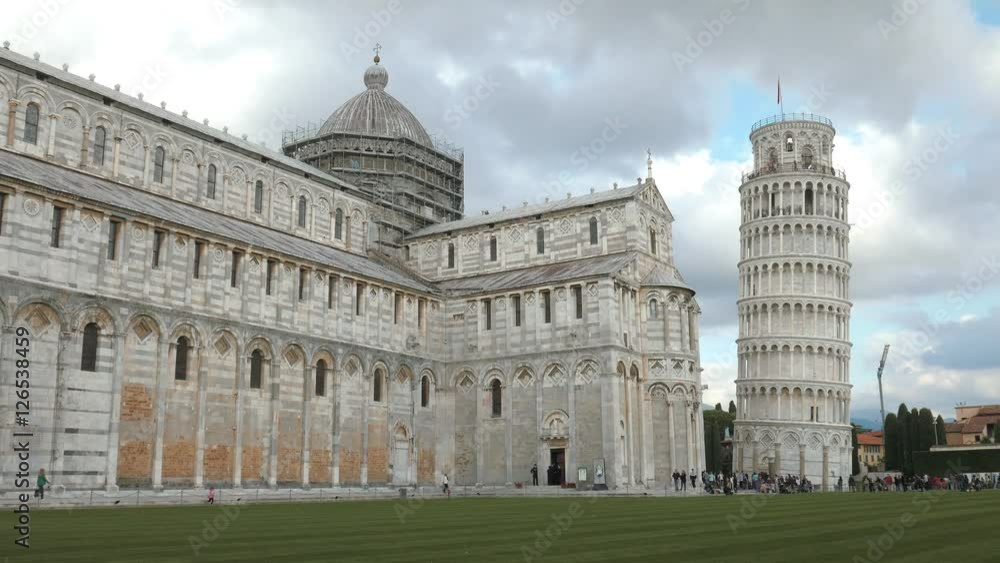 Pisa Cathedral and famous leaning tower, timelapse
Pisa Cathedral and famous leaning tower, timelapse