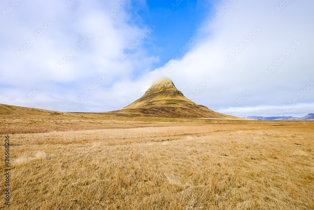 Obraz premium Kirkjufell Mountain, Iceland