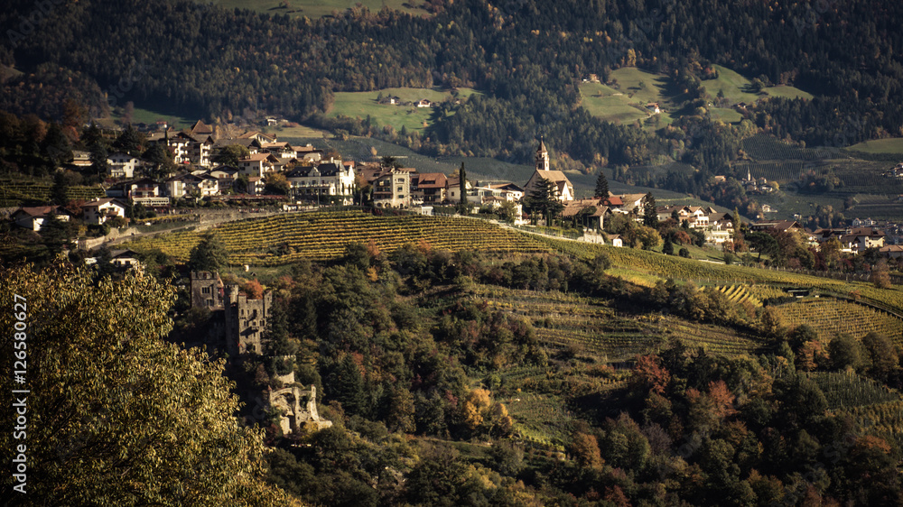 Obraz premium Dorf Tirol Meran 