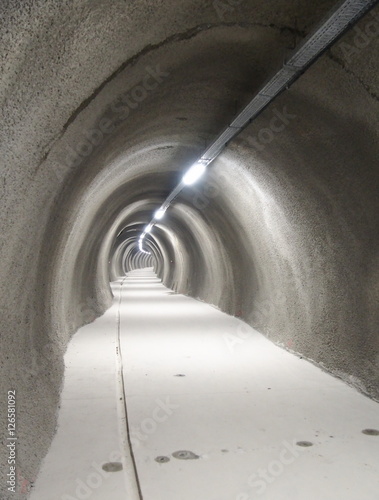 Emergency tunnel of motorway tunnel without people