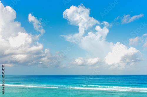 Wallpaper Mural tropical beach and sea - landscape Torontodigital.ca