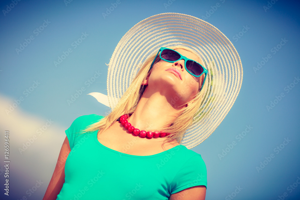 Fototapeta premium Pretty woman wearing nice clothing.