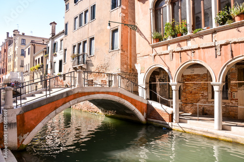 Obraz na plátně Famous Venice Italian City