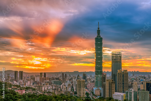 Sunset of twilight with Taipei 101 in city of Taipei