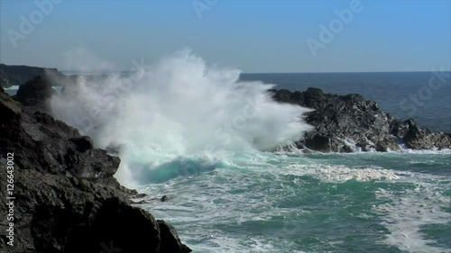 10487 crushing wave rainbow slowmo
