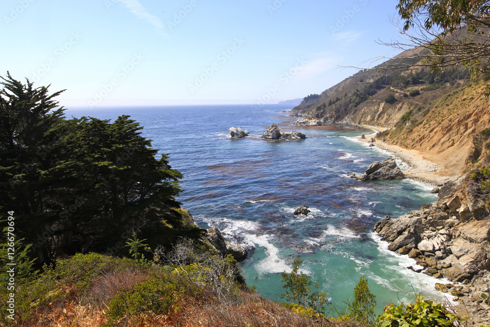 Fototapeta premium Julia Pfeiffer waterfall