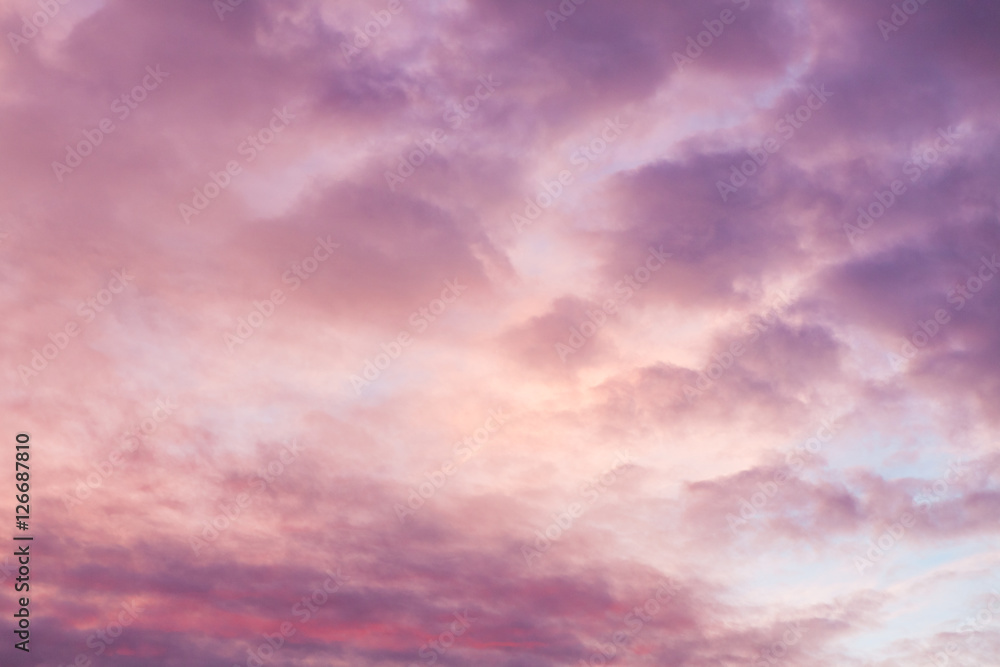 Naklejka premium Beautiful colors sunset clouds