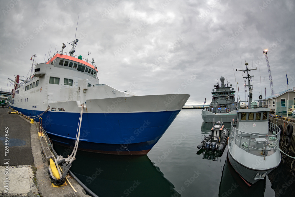 Naklejka premium ICELAND Natural and Man made.