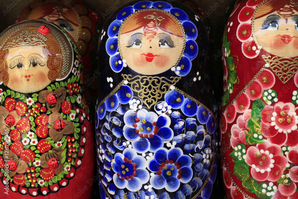 Matriochka. Poupées russes. Saint-Pétersbourg. Russie. / Matryoshka. Russian dolls. Saint PETERSBOURG. Russia.