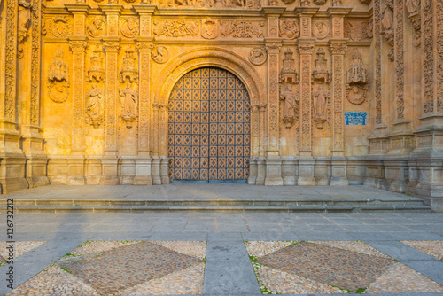 Fototapeta Naklejka Na Ścianę i Meble -  Detail of a Dominican monastery in Salamanca