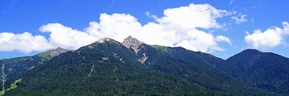 Seefelder Joch und Seefelder Spitze über SEEFELD ( Tirol )
