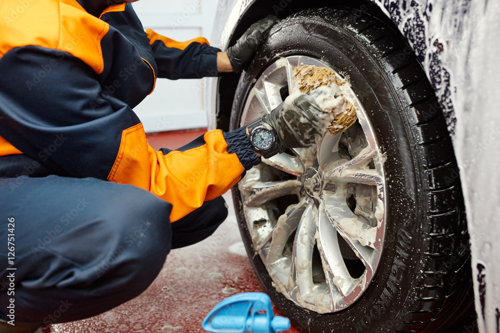 Detailed vehicle cleaning to washing Detailed vehicle cleaning to washing