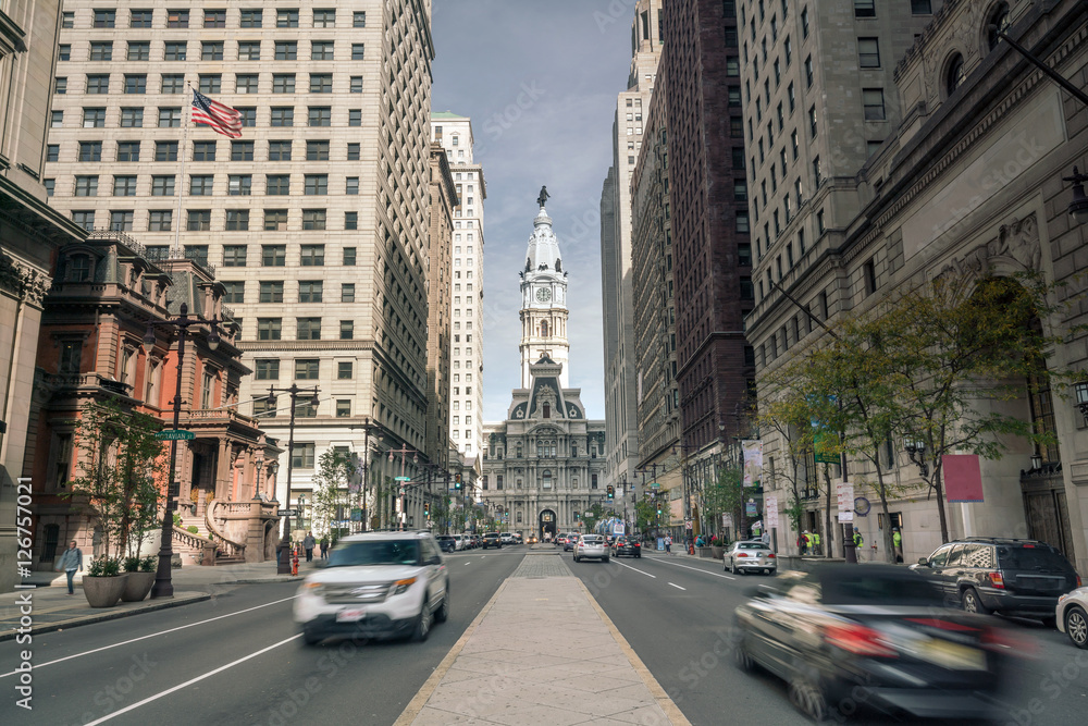 Naklejka premium Street view of downtown Philadelphia
