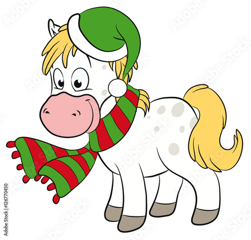 Niedliches Pferd in Winterkleidung