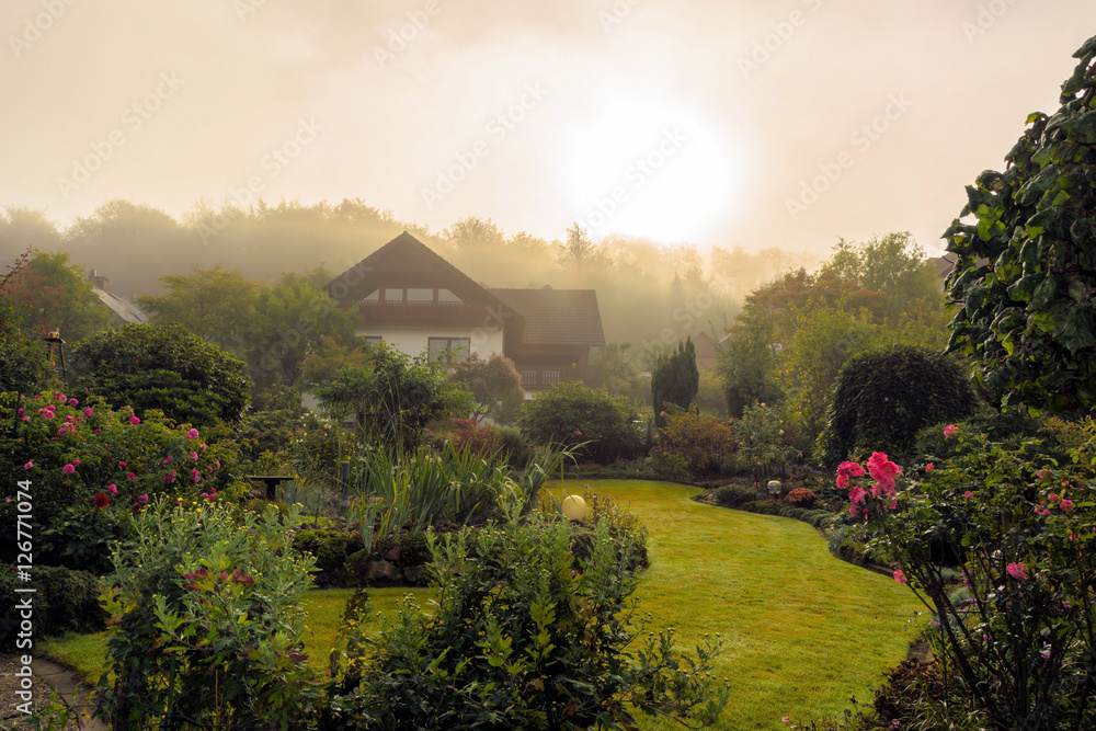Obraz premium Garten am Morgen