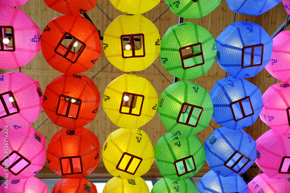 Obraz premium Chinese lanterns at the Bongeunsa temple Seoul