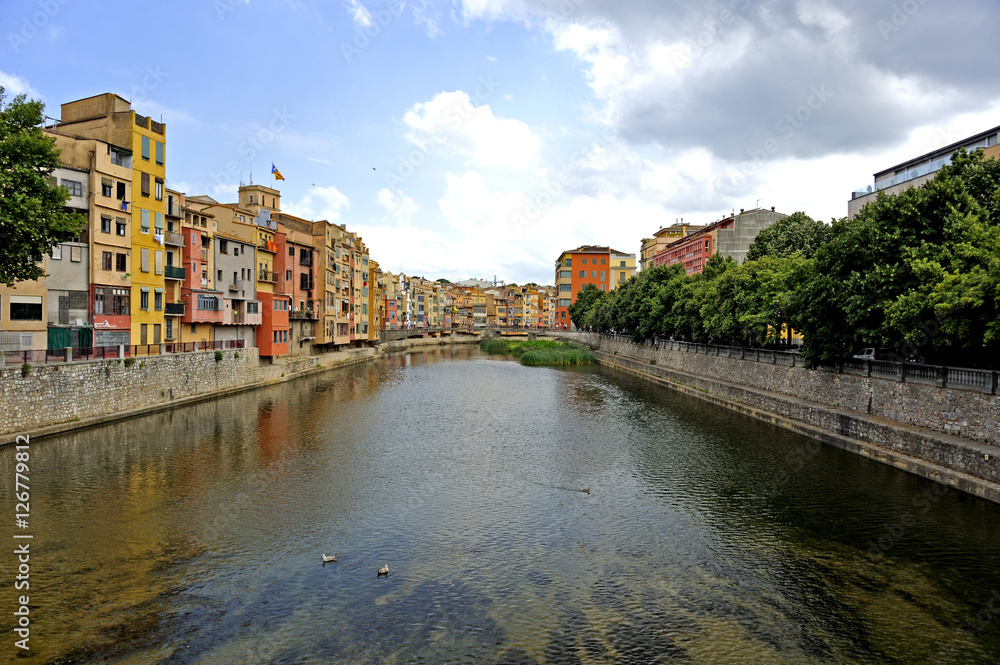 Colorful houses along the Onyar River in Girona, Catalonia 